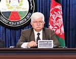 وزیری؛ گزارش‌ها در رابطه  با تسلیم شدن سربازان ارتش به طالبان را رد کرد
